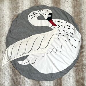 🦢 Swan Baby Cushioned Play Mat Tummy Time Crawling Rug Heathered Gray White